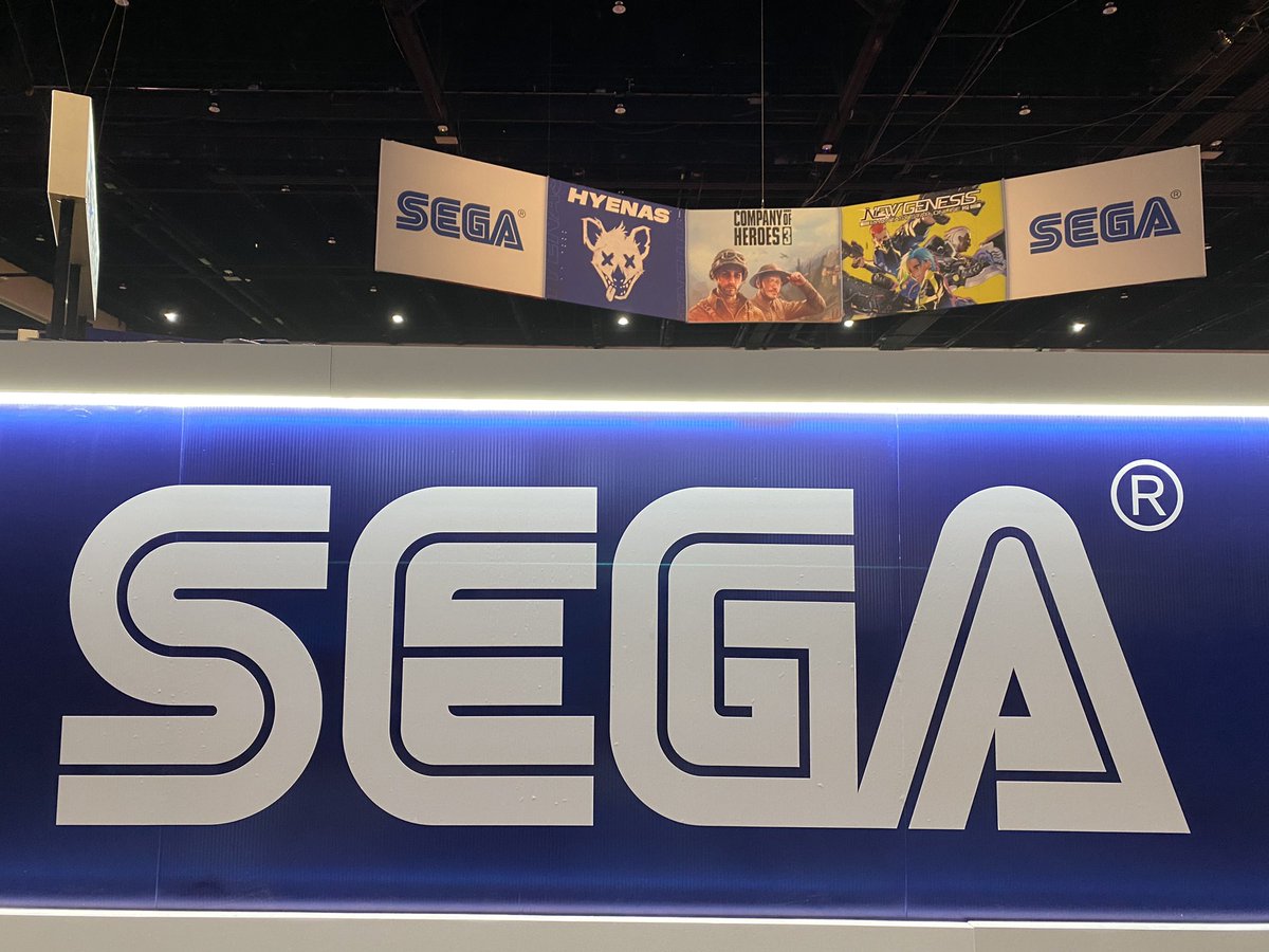 SEGA's tweet image. Last day at #TwitchCon San Diego! 

Come visit our booth #2033 in Hall F, we have a bunch of awesome games to play and freebies! 👀