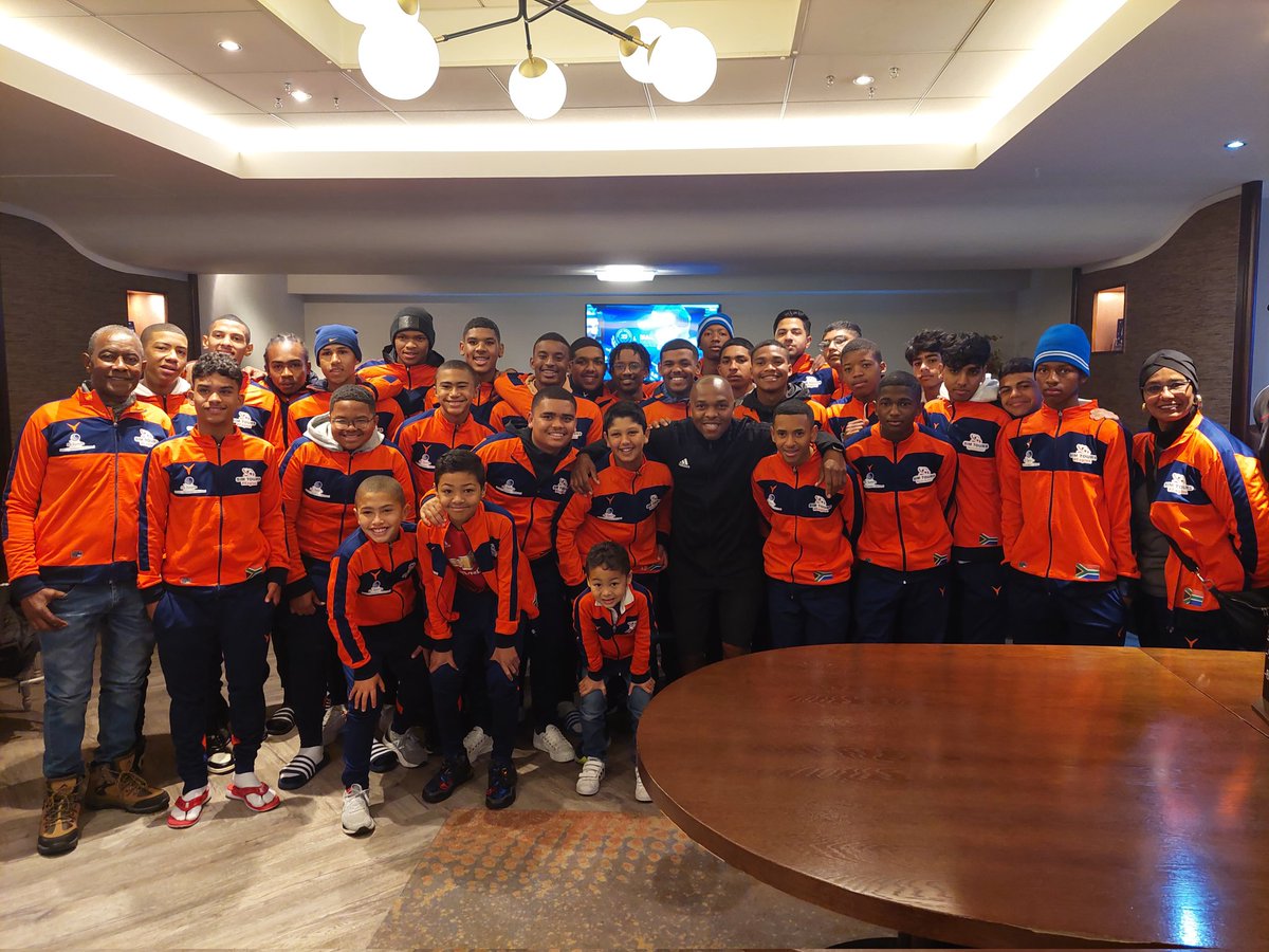 simsport's tweet photo. Thank you to @QuintonFortune for giving up of his precious time on a @ManUtd MatchDay to visit and inspire our #Eagles. A day they will never forget. #Experiencethedream https://t.co/7f4VygZkog