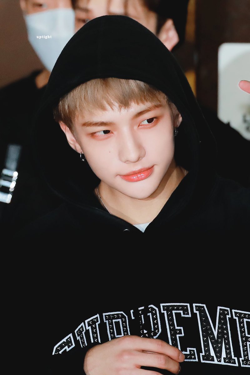 uptight0320's tweet photo. 아깅˚₊·—̳͟͞͞♡ #현진 #Hyunjin #스트레이키즈 #StrayKids https://t.co/mVQ3UsbmsG