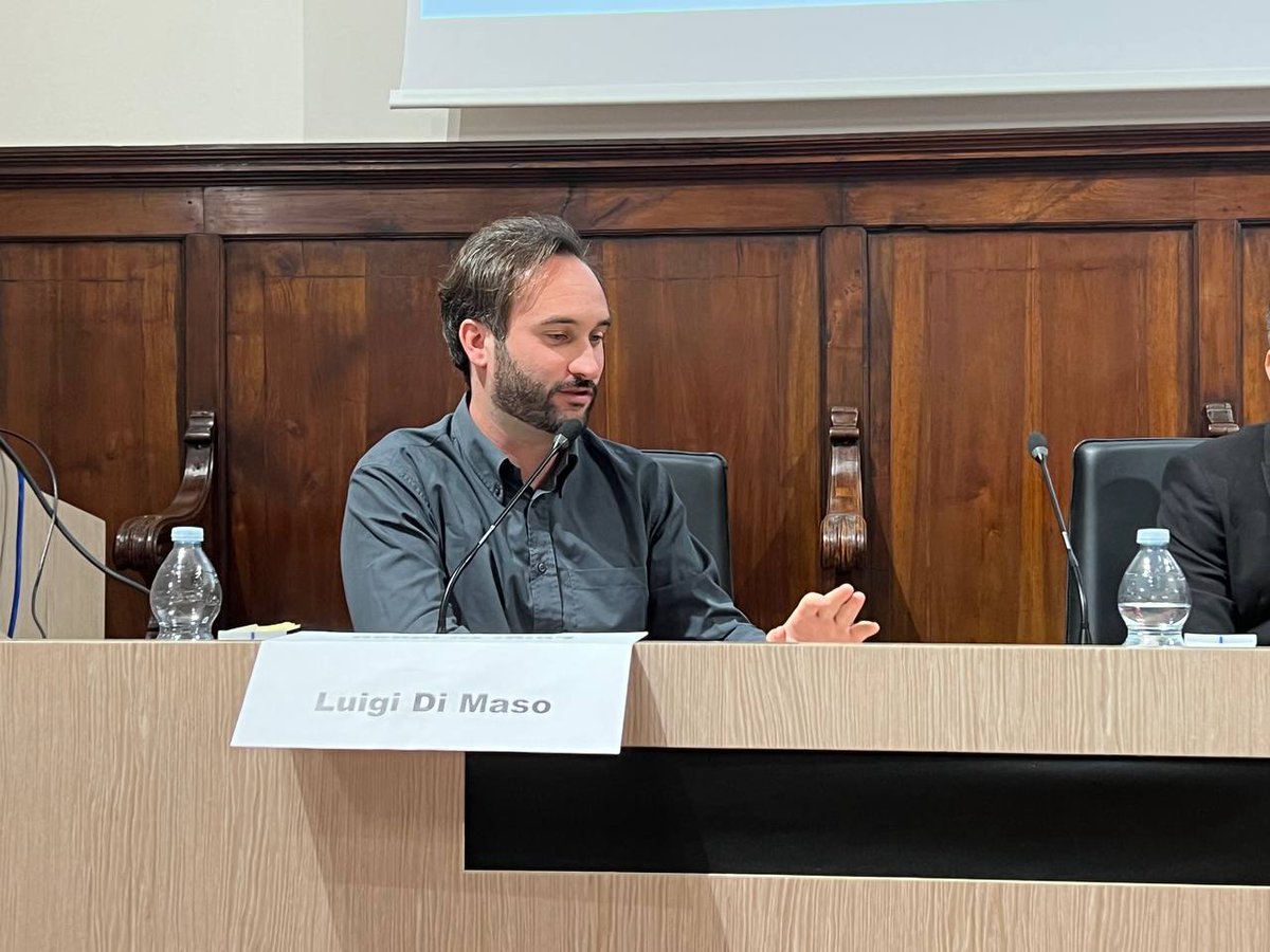 Internetfest's tweet photo. @LuigiDiMaso1, social media manager per la Lega Serie B, parla del parallellismo TV-piattaforme di streaming
@dariofocardi
@panciroliandre
Simone Sfolcini
#IF2022
#imperfezione
#comunicazione
#sport
#tecnologia https://t.co/EjD3ELAkmw