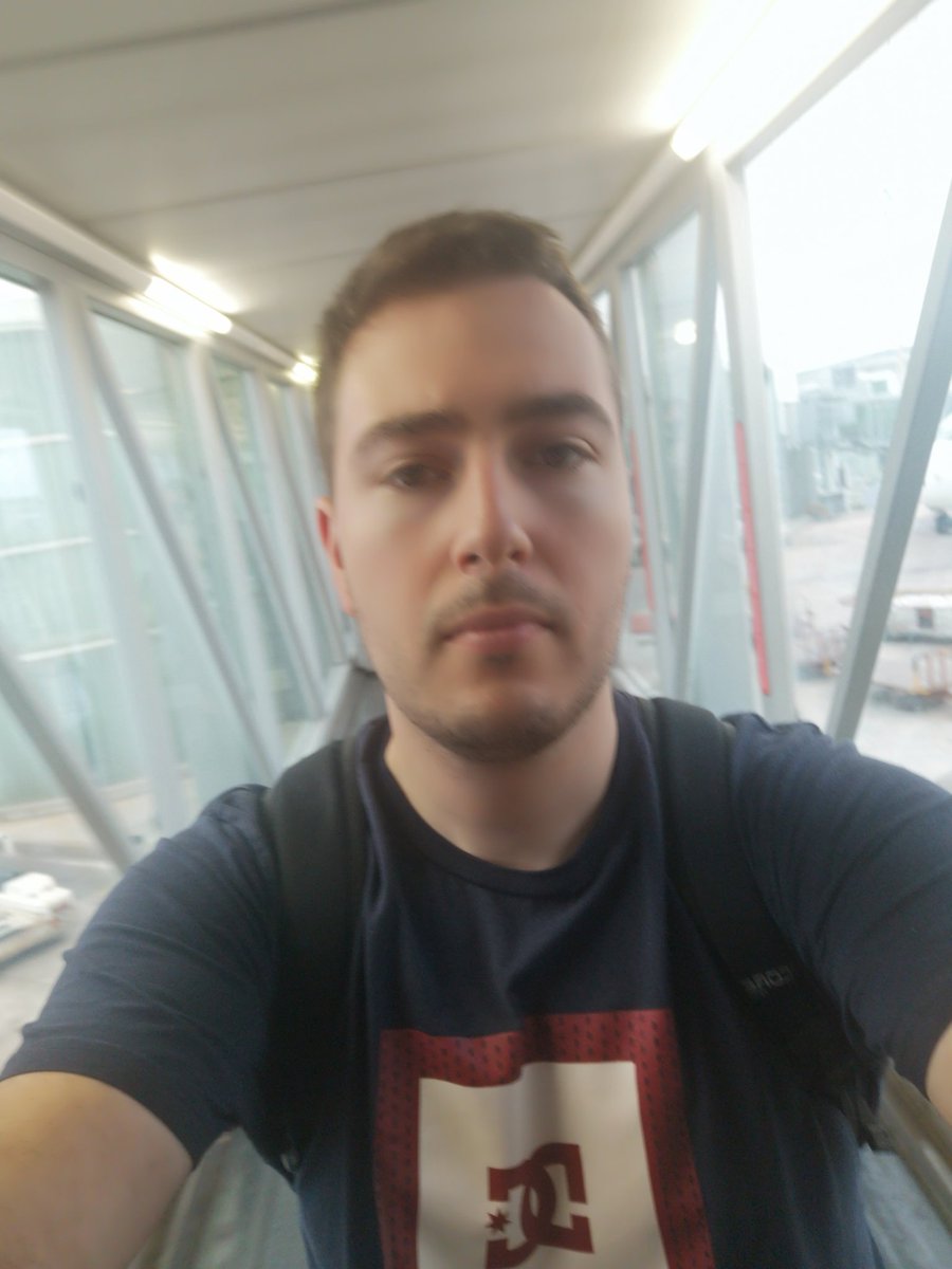 Bueno pues allá vamos Alicante, me llevo un tesoro conmigo y son las amistades que hice, la próxima presencial no me la pierdo pero no iré de espectador la próxima vez, sino de jugador representando el team LGPD ♥️ gracias a tod@s sois increíbles #ica2022bcn <a href="/icaapex/">ICA Apex</a> nos vemos 🤙