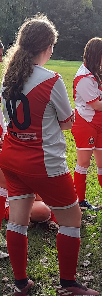 lisajames0174's tweet photo. A day of two halves - one more successful than the other but she gave it her best in both 🏐⚽️! Glad of a sit down now - I may not be a 100% mum but I'm 100% there for her. Just hope she remembers 😉🤣!
#footballmum #HerGameToo
#netballmum #netball https://t.co/uqmHAH5KUp