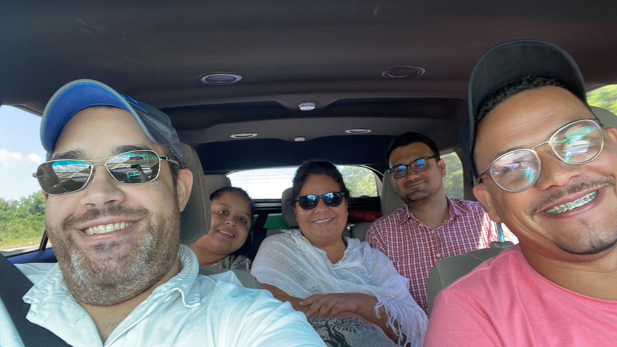 InkaMattila's tweet photo. Nuestro equipo @PNUDRD con apoyo de @PnudColombia en plena acción para apoyar la recuperación pos #HuracanFiona en #SabanaDelMar 🇩🇴 #FutureSmartUNDP #buildingbackbetter #sursur @ONU_RD @Mivedrd @mineconomiard https://t.co/NnRt12uw8p