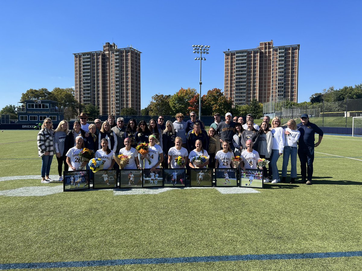 DrexelWSoccer's tweet photo. Thank you seniors!! #FearTheDragon https://t.co/CFwITsAMAm