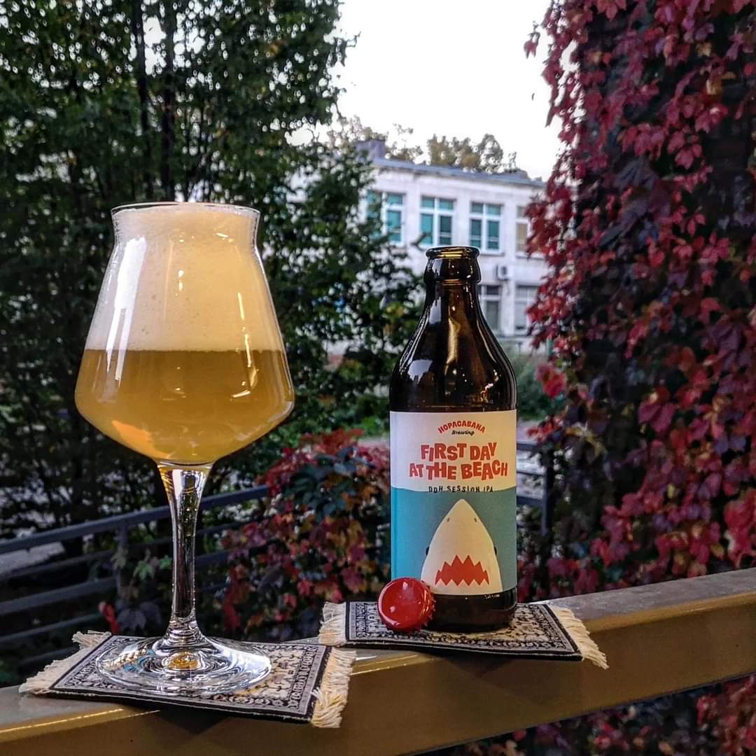 brunnenbraeu's tweet photo. Hopacabana Brewing - First Day at the Beach - DDH Session IPA (****) 4,7%
#beerwithaview #beeronthecarpet
#hopacabana #hopacabanabrewing #ddhsessionipa #sessionipa #ipa #indiapaleale #sessionindiapaleale #hopacabanaddhsessionipa https://t.co/5IaRxuU5jZ