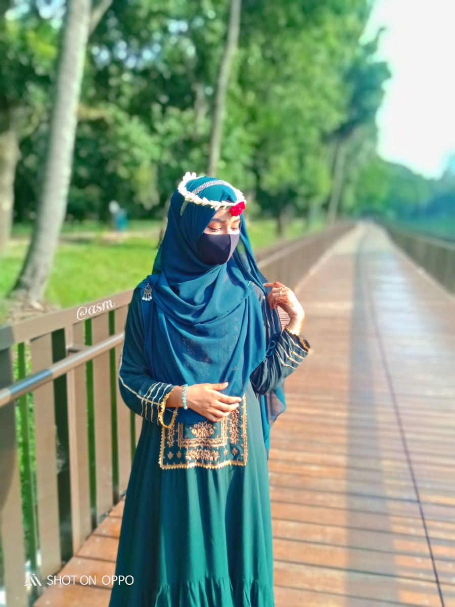 adihry83's tweet photo. “Some days you’re happy, some days you’re sad. This is life; one has to take the rough with the smooth and just say, Alhamdulillah.” —💚🌿
.
.
.
.
.
#asm #hijabi #hijabigirl https://t.co/pBrLF15WUv