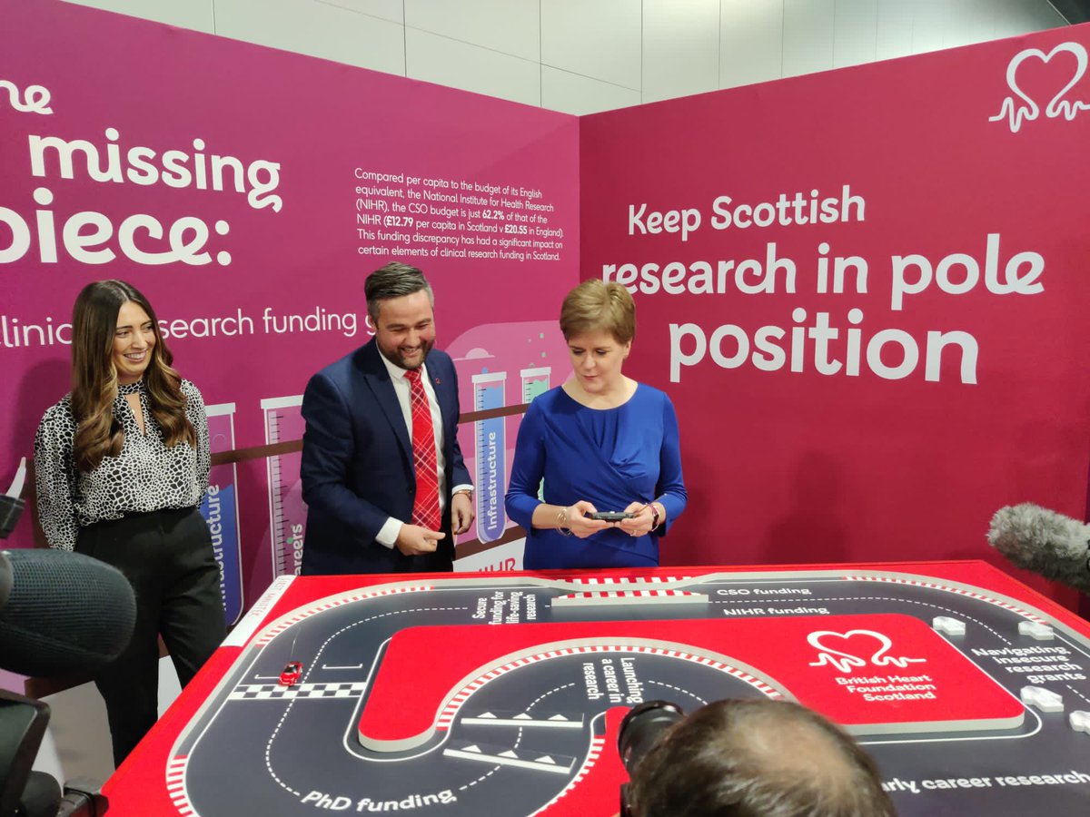 Thanks to  <a href="/NicolaSturgeon/">Nicola Sturgeon</a> <a href="/ScotGovFM/">First Minister</a> for stopping by our exhibition <a href="/theSNP/">The SNP</a> Conference &amp; chatting about clinical research funding and how to keep Scottish research in pole position. #SNP22