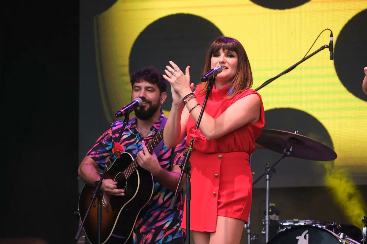 rozalicas's tweet photo. Rozalén brilló y disfrutó sobre el escenario en México! ✨️🎶
Hoy brillará y lo dará todo en el Teatro ABC de Bogotá (Colombia)
@rozalenmusic 💜
#mexico #singer #music #rozalen #concierto #teatroabc #bogota #colombia https://t.co/nqUxhUYjYl