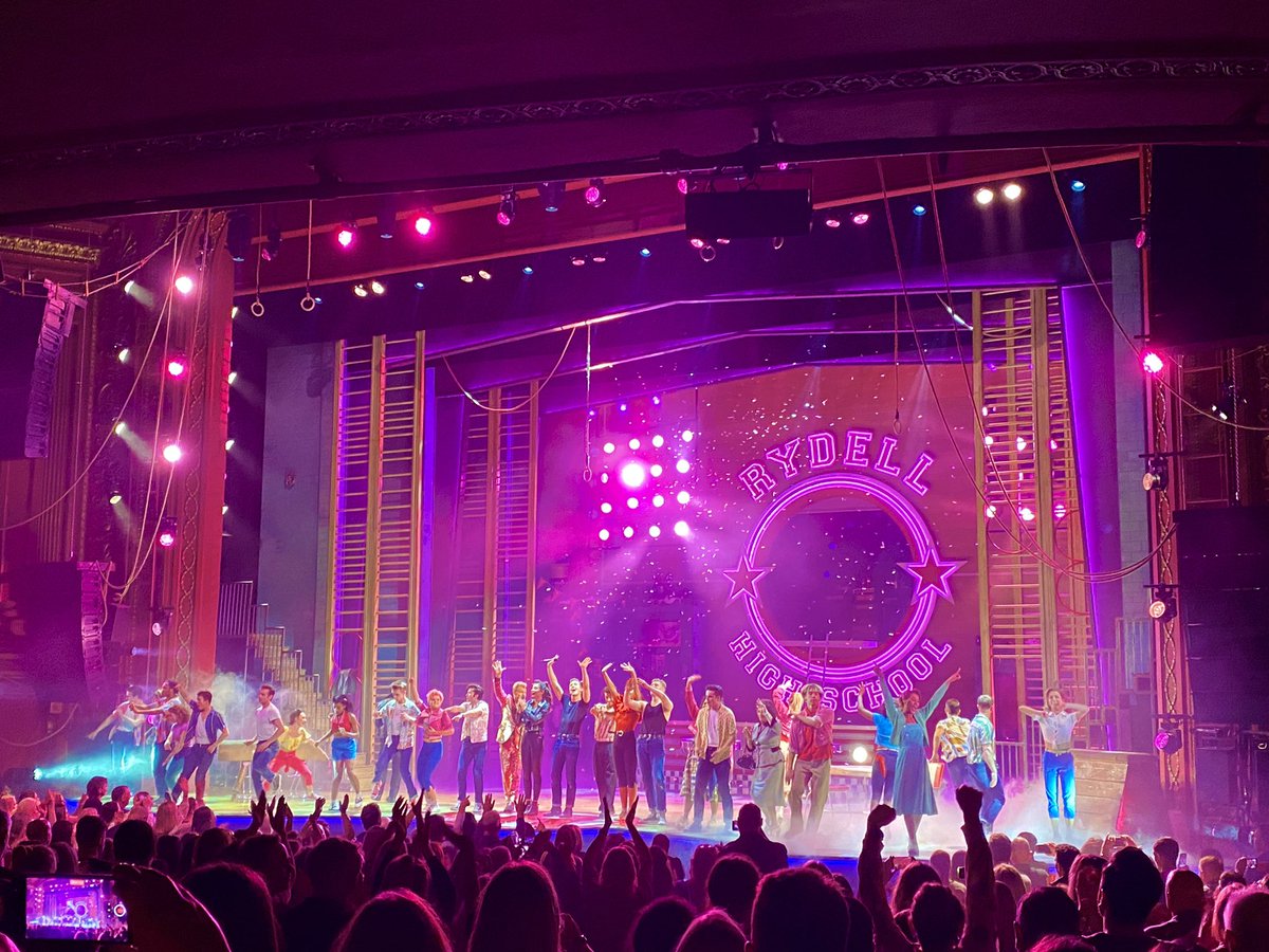 lissy_foyle's tweet photo. Not to be dramatic but I think my life peaked this weekend @TheatreDinerUK @OverturesLDN @JordanLukeGage @alliedaniel_ @GREASEWestEnd https://t.co/992QEKsTkl