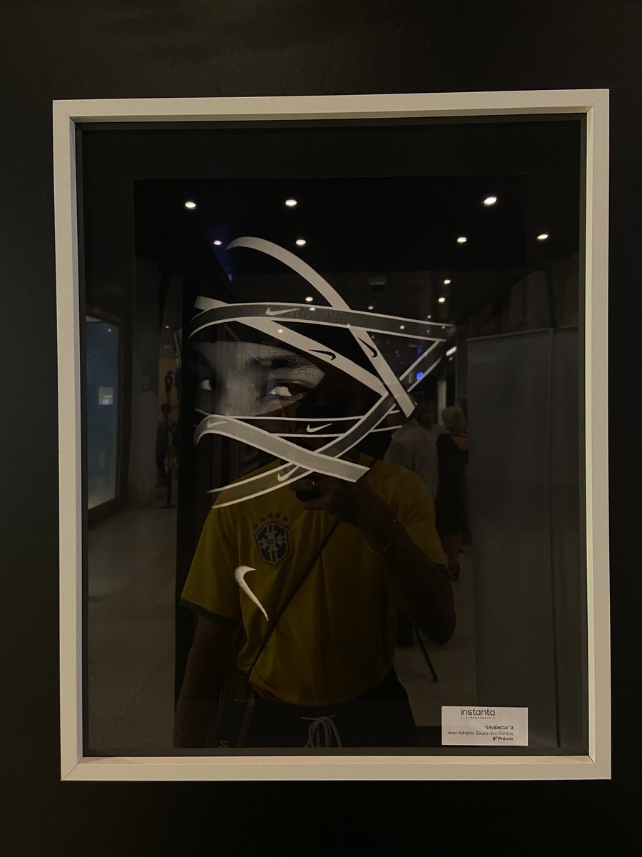 aadrianoss's tweet photo. A QUEBRADA TÁ VENCENDO!✨✨

MINHA ARTE TÁ EXPOSTA EM UM SHOPPING DE BOY EM LISBOA FAMÍLIA! https://t.co/8bJsAtQBkG