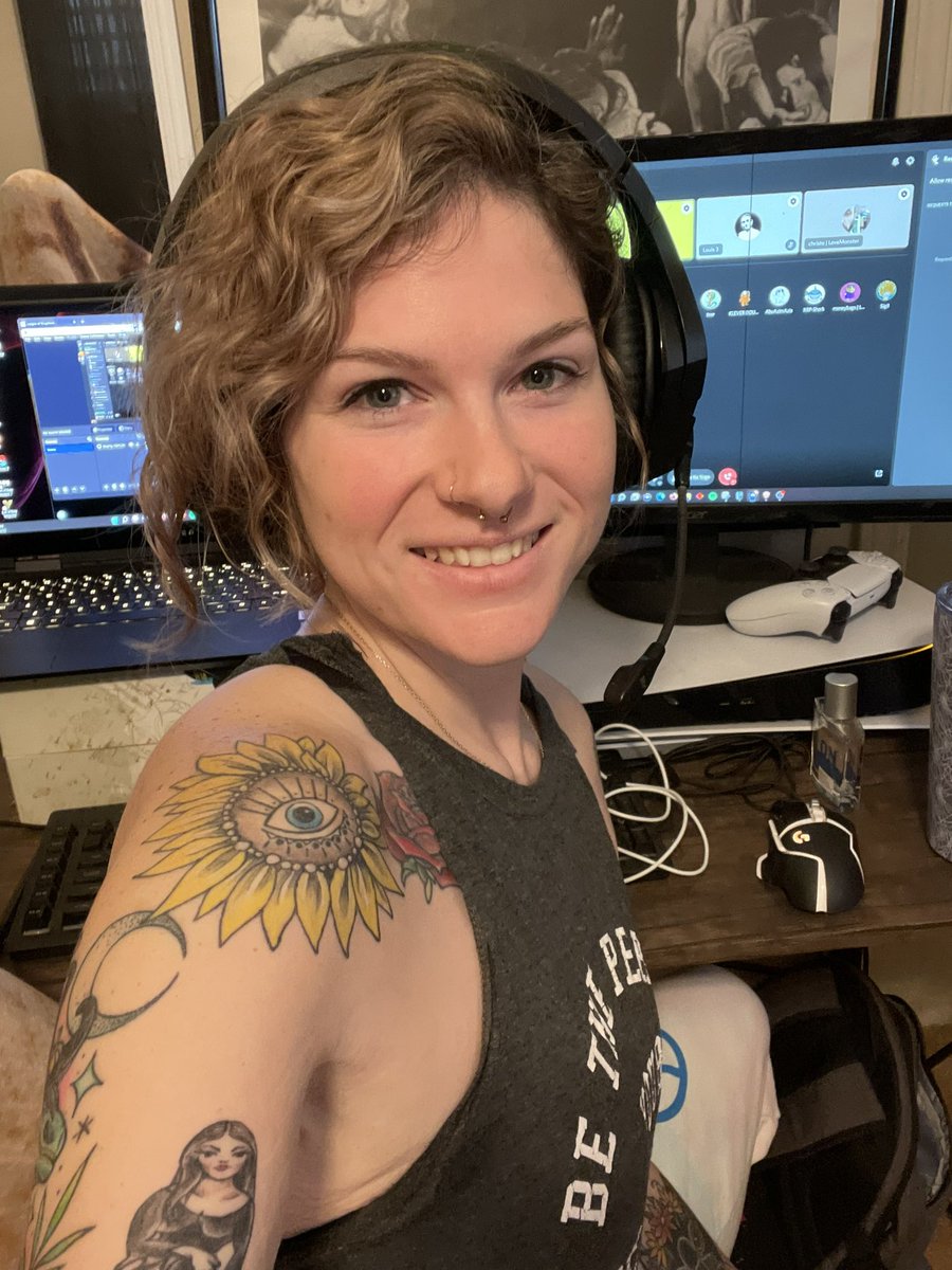 VanHoVibes's tweet photo. Got to host the @LoveMonsterNFT #AMA in discord. If youโre not apart of the LM discord, https://t.co/ZSfDEbAit2 stay up to date on all things LoveMonster. Today we talked about #wenmigration as well as #AVAX and the #SmartContract. #crypto #nft #LoveMonsterNFT #lovemonster https://t.co/SeoiAR0Yi0