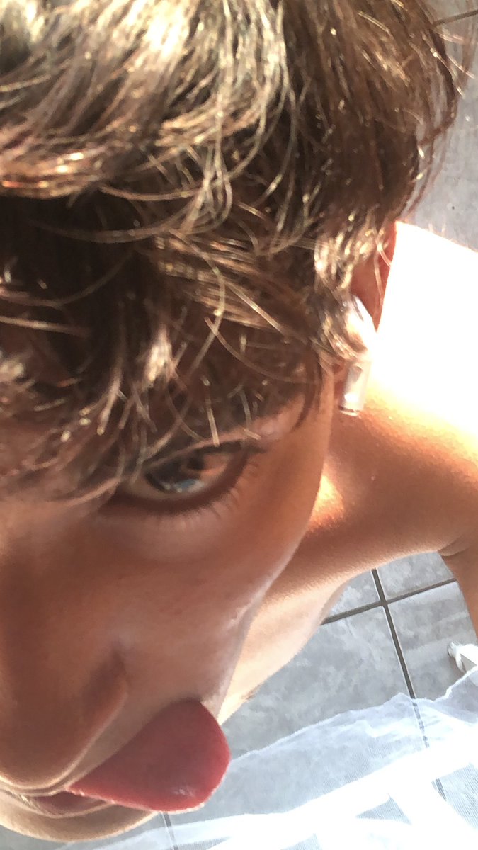 sofredorlindo's tweet photo. Oi, meu corpo tá pedindo o seu, ele q me disse https://t.co/dJWlsE0IEb