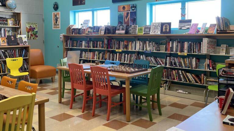 SDLBACK's tweet photo. An island of reading for youth in the California juvenile justice system https://t.co/5J65vjhyY1 #GetKidsReading #Books #Literacy #EducatorsLeadTheWay #Alameda https://t.co/L1nWmw3l85