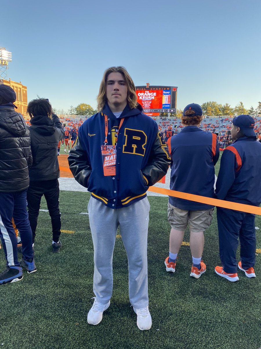 RonanPoynton's tweet photo. Had a great time being back in Champaign, loved the atmosphere! Thank you for the invite and congrats on the win!🔶🔷 @coachPatRyan @CoachEmbleton @Recruit2Illini @UIFballRecruits @IlliniFootball https://t.co/N5Scneg8jU