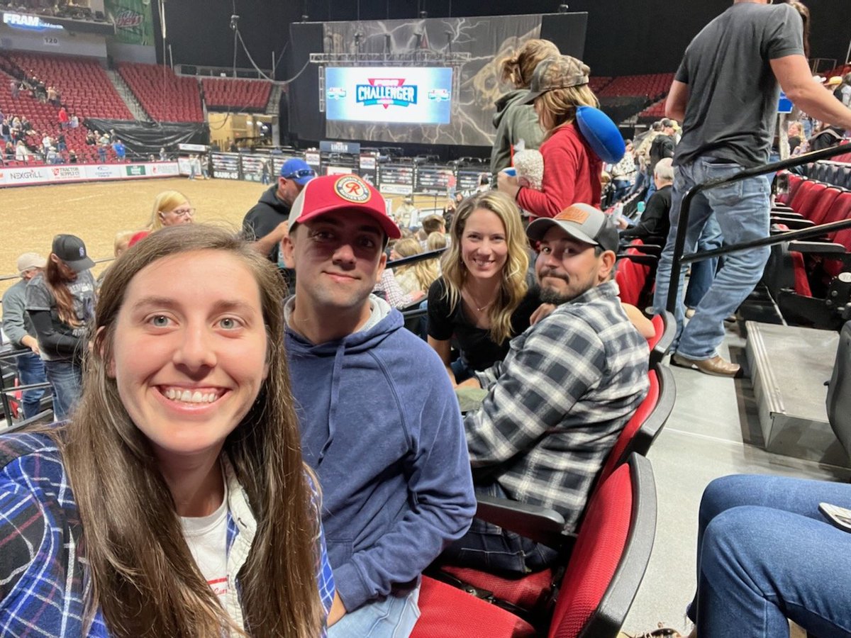 NebraskaEM's tweet image. Some of the 3s @ERCoxDO and @whoscatie watching for injuries just for fun at the PBR Challenger this weekend! #WeekendFun #EMres