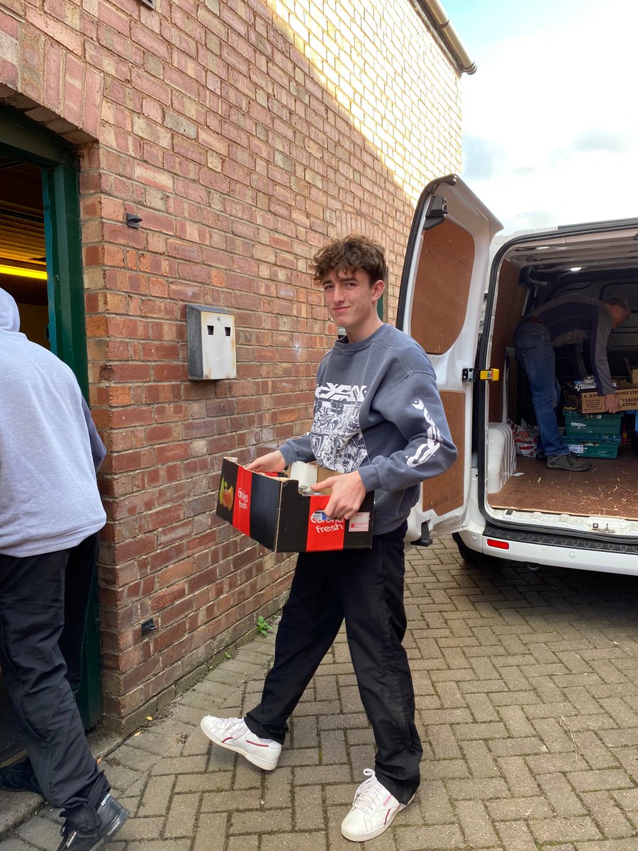 OakhamSch's tweet photo. F5 Voluntary Action pupils were busy carrying out delivery donations to the Rutland #foodbank this weekend. They worked hard sorting & labelling the generous donations collected by Houses – a total of 3/4 of a tonne, up 250kgs on last year’s outstanding effort! 👏#serviceweekend https://t.co/5C2ONgkcaq