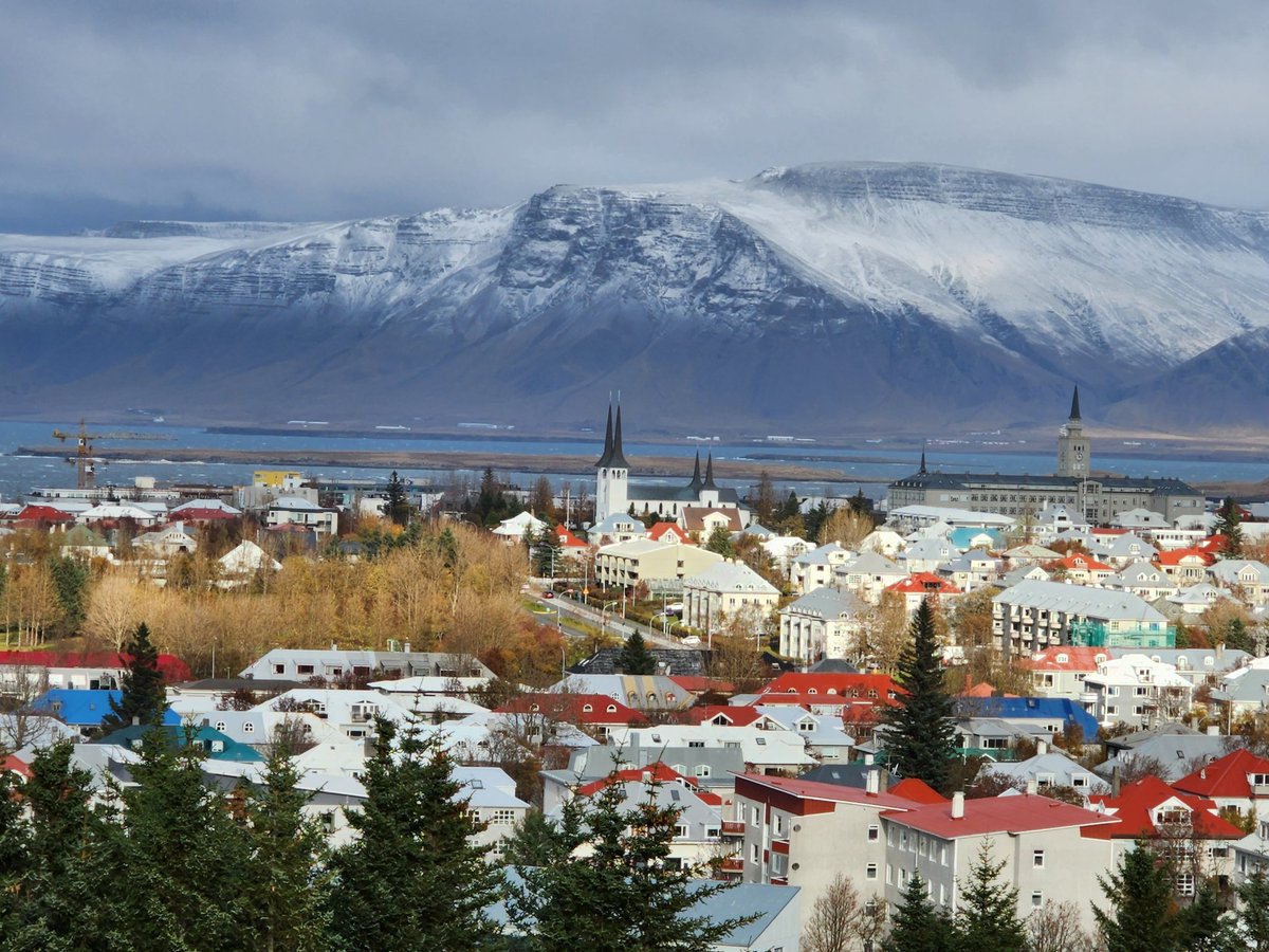 UReadThatRight's tweet photo. Iceland is beautiful https://t.co/OEGYnnAYvK