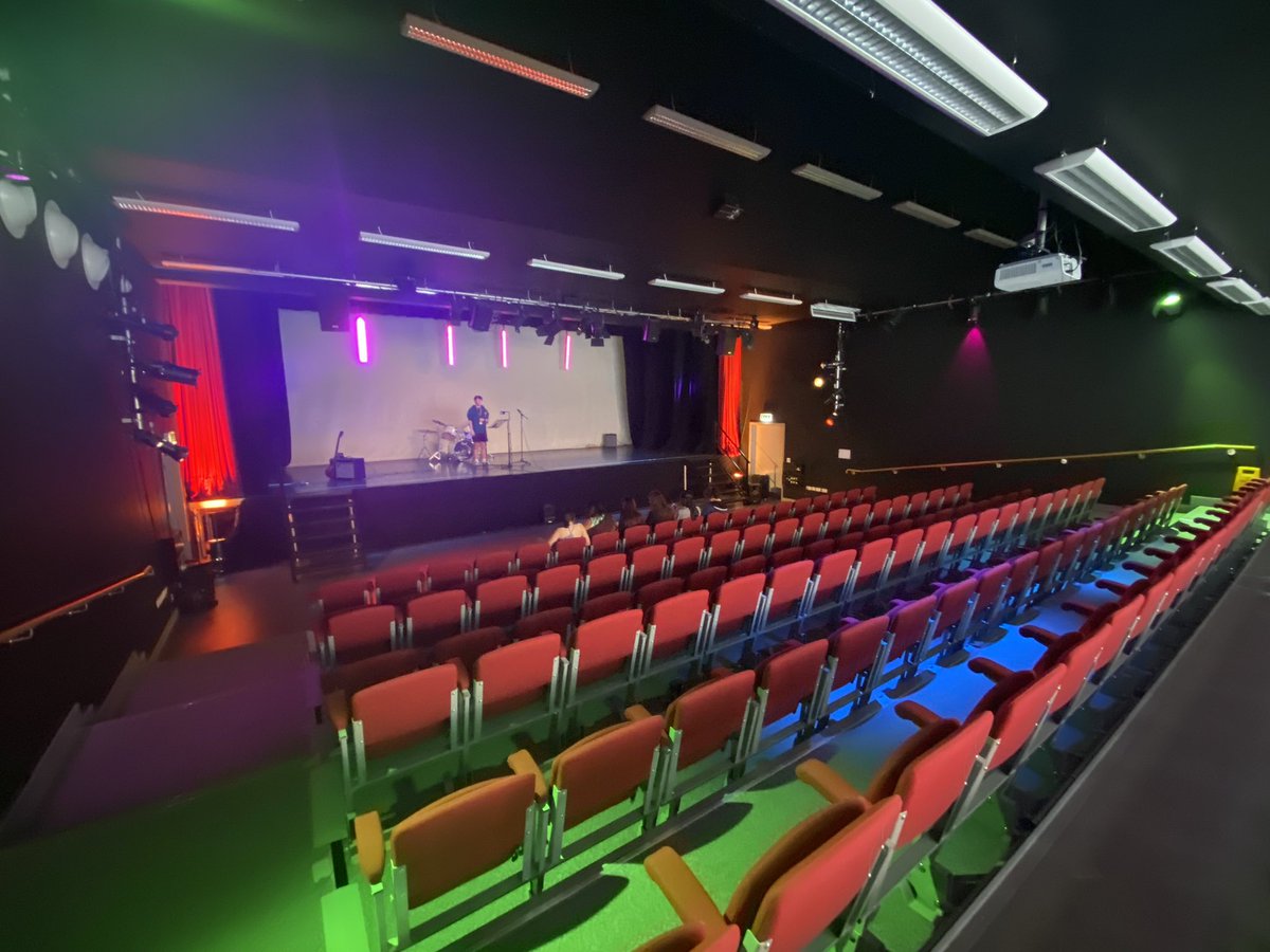 HSFPerform's tweet image. It was wonderful to meet so many potential new faces for Performing Arts yesterday! Huge thank you to our wonderful first years for helping 🤩🎭🎶 @hartlepoolsixth @KathrynMellett @JaneReed07 

#theatre #performingarts #hsfperformingarts #theatrekids #stagey #college #collegelife