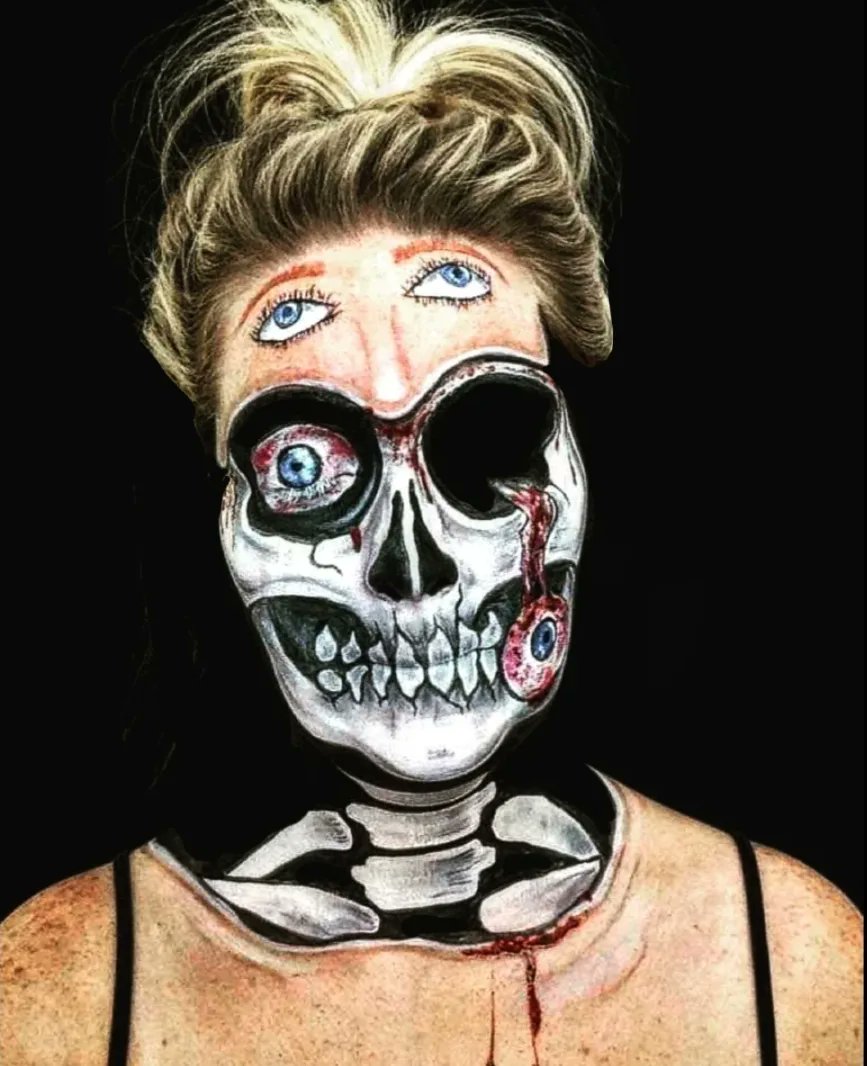 smellmo11's tweet photo. #halloween2022 #halloweenmakeup #charactermakeup #bodypainting https://t.co/LfKCyawpjp
