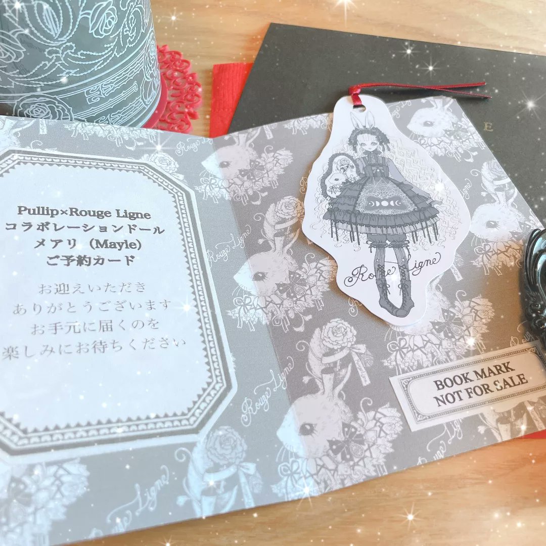 kyonka0707's tweet photo. 2022年10月発売新商品…
Rouge Ligne×Pullip [コラボレーションドール (Mayle)]

期間限定の完全受注生産ということで､予約注文✨

メアリちゃんの受注予約をすると､Rouge Ligneさまからカードが頂けます🏣

我が家にも､無事に届きましたよ🎁

@Rouge_Ligne_
@Illustrator_yoh
#rougeligne 
#Mayle https://t.co/STvLW17oWp