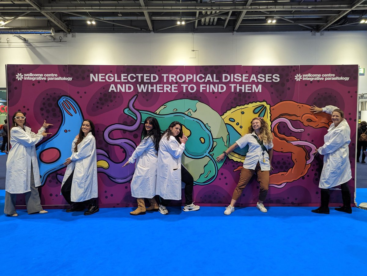 WCIPGLASGOW's tweet photo. Day three of some super public engagement at #newscientistlive endless thank you to our wonderful speakers @SheinerLab @PoppyLamberton, our superb volunteers, and finally for @newscievents for having us! https://t.co/BMUsjOuhFB