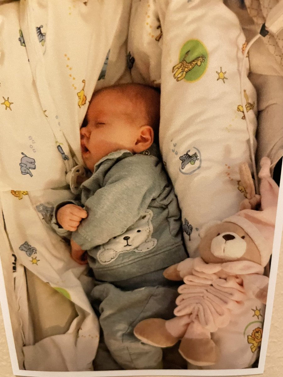 chriskeem tweet media