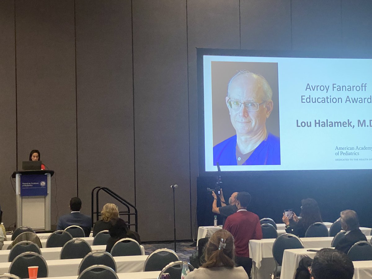 StanfordNeo's tweet photo. Congrats to Dr. Lou Halamek, 2022 recipient of the @AAPNeonatal Avery Fanaroff Education Award! This award recognizes decades of commitment to educating innumerable practitioners on best practices for NRP. Hugs from your @StanfordChild family! #SONPM2022 #ResusOne @StanfordCAPE https://t.co/ECSouM3p3A