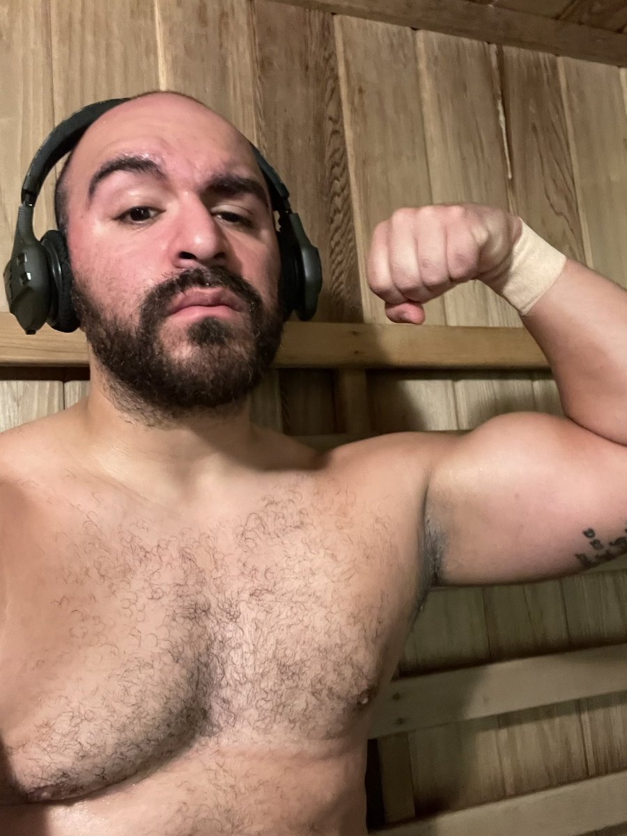 redd_davis_'s tweet photo. I’m going to make you all notice me! The love is different for most but for me, I’ve always been underestimated. But now I’m making you all regret it! #ReddFnDavis #Reddsworld #Wwe #RWA #ElJefe #Undeniable #NXT #AEW #AEWDark #IMPACT #ROH #NOAH #NJPW https://t.co/NUK3jyrkJZ