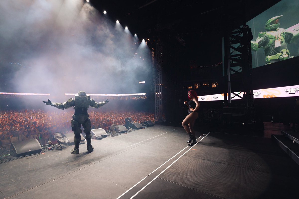 theestallion's tweet photo. Megan Thee Master Chief https://t.co/UM8vk4eov3