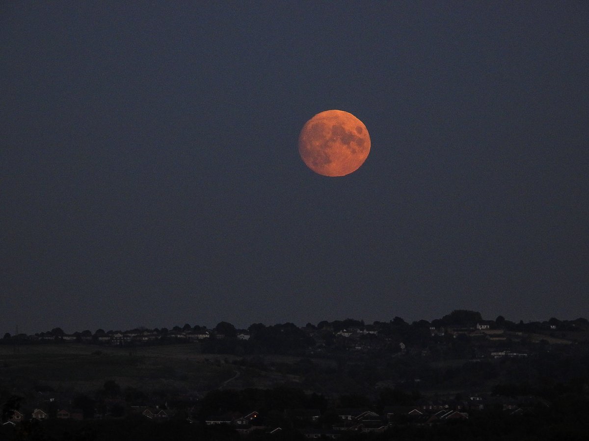 Met Office tweet media