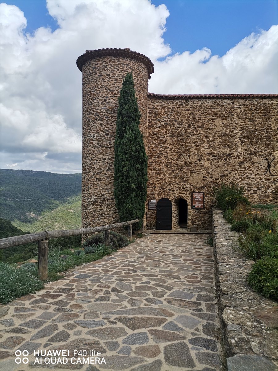 Mimiveemp's tweet photo. A monastery in France https://t.co/acCbbMMjzr