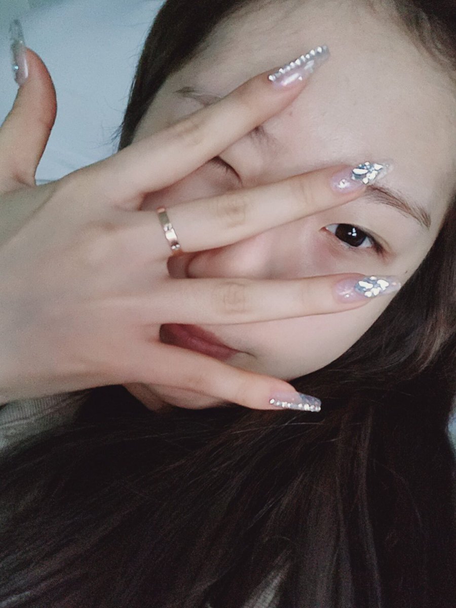 seulwingz's tweet photo. bare face beauty cho haseul 🫶🏾 https://t.co/hpG6ySiHRV