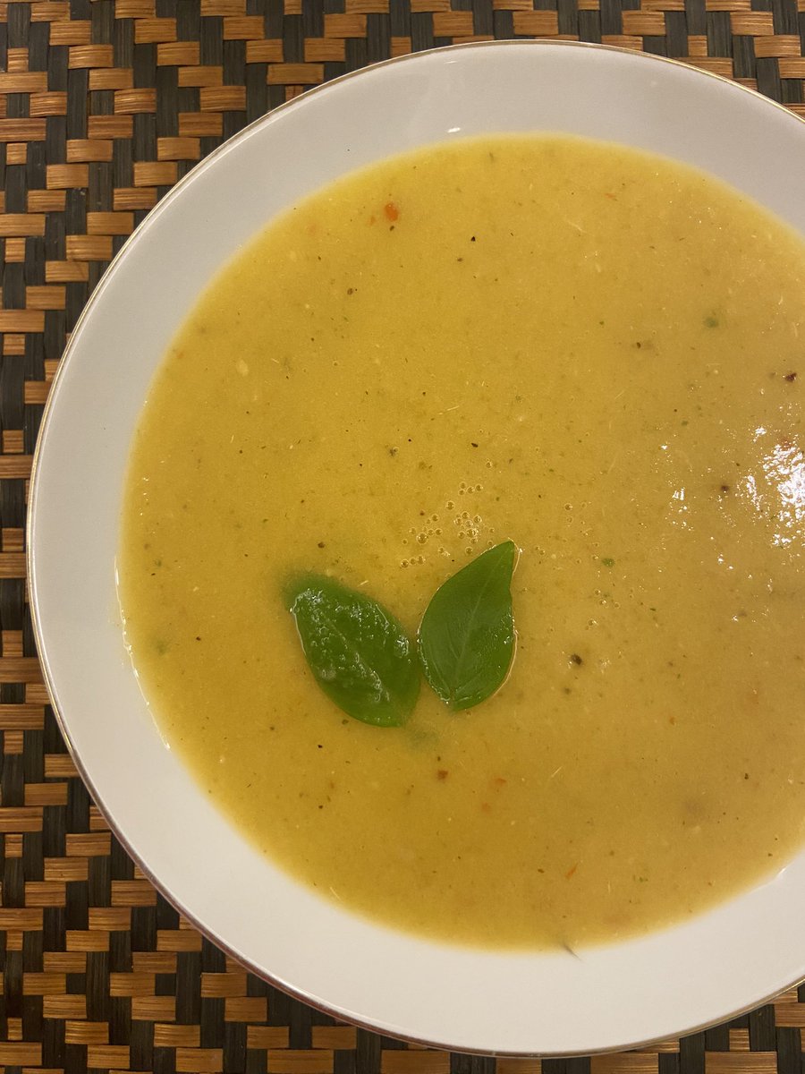 SangeetKothari's tweet photo. If only fruits (& veggies) could give all the essential nutrients the body needs… life would have been simpler.
@SandeepMall @rbawri @PramilaMundra @DeeptaNagpal @ujjwalabaxi @saffrontrail
#cooking #HealthyFood #selflove #cookingwithoutfire https://t.co/46JZuvhBXk