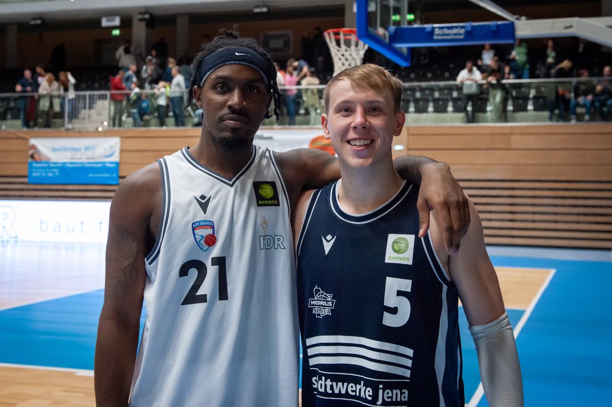 Storm Murphy and Tray Hollowell squared off against each other yesterday in Germany! 

#TerrierFamily