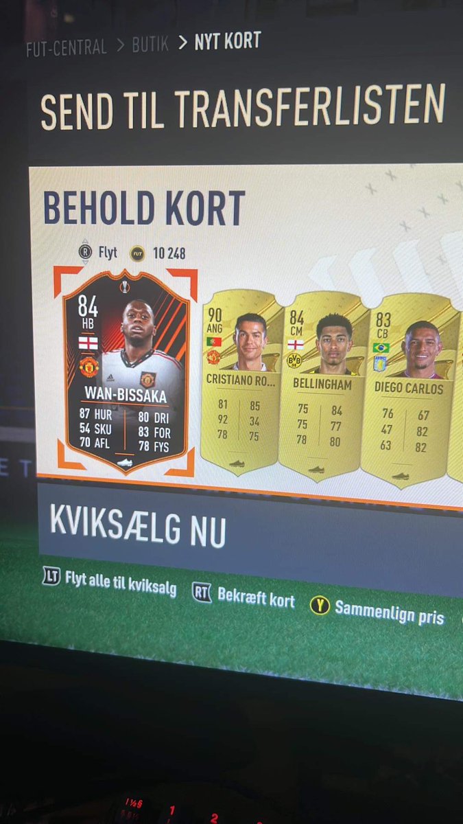 Lyngeeee tweet media