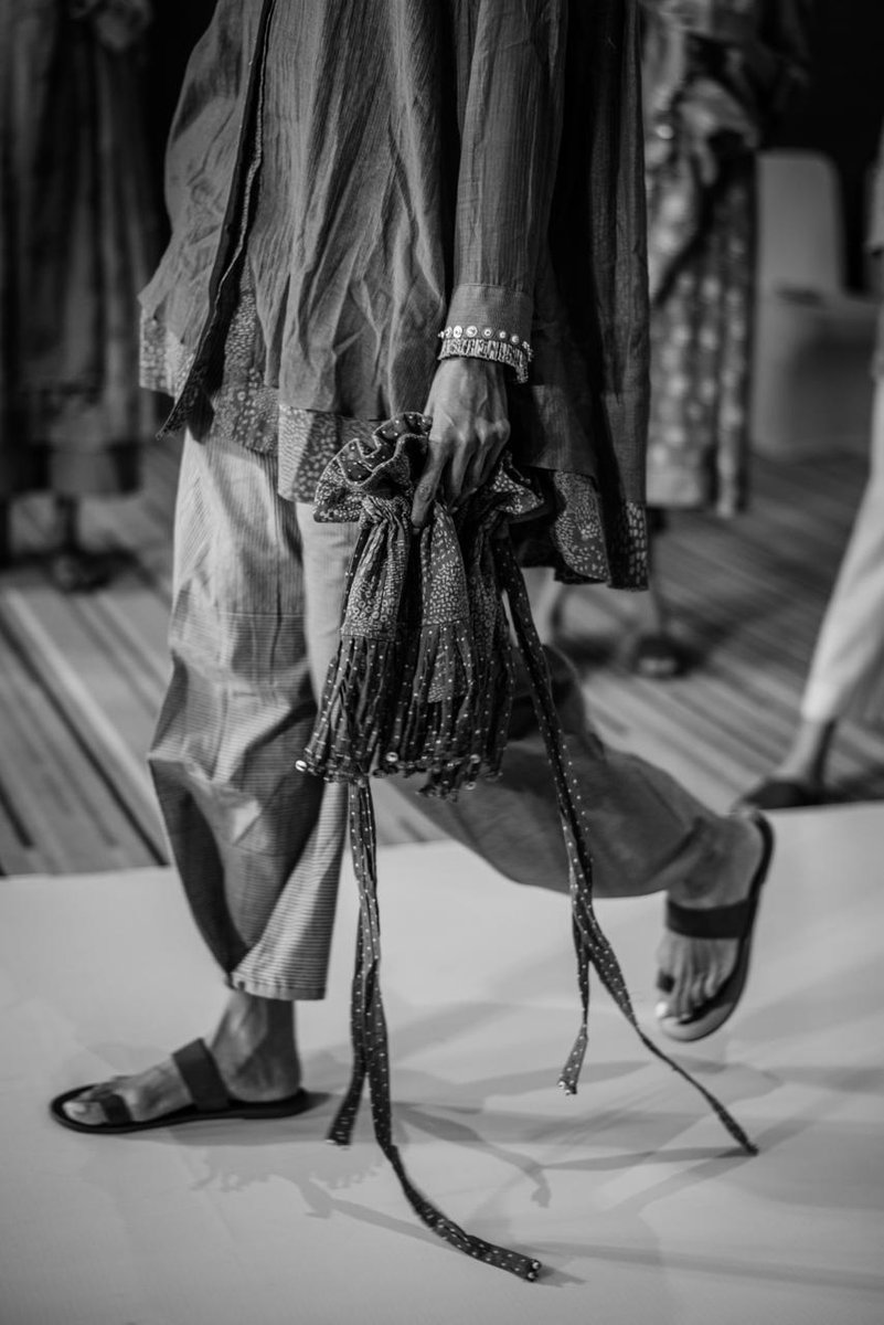 LakmeFashionWk's tweet photo. Catch Studio Medium, Diksha Khanna, Swatti Kapoor at Lakmé Fashion Week in partnership with FDCI on Thursday, 13th October at 12:00 pm.

#studio_medium #dikshakhanna #swattikapoor @ILoveLakme @fdciofficial @R1SEWorldwide  @NexaExperience https://t.co/d0lX5f5Lcm