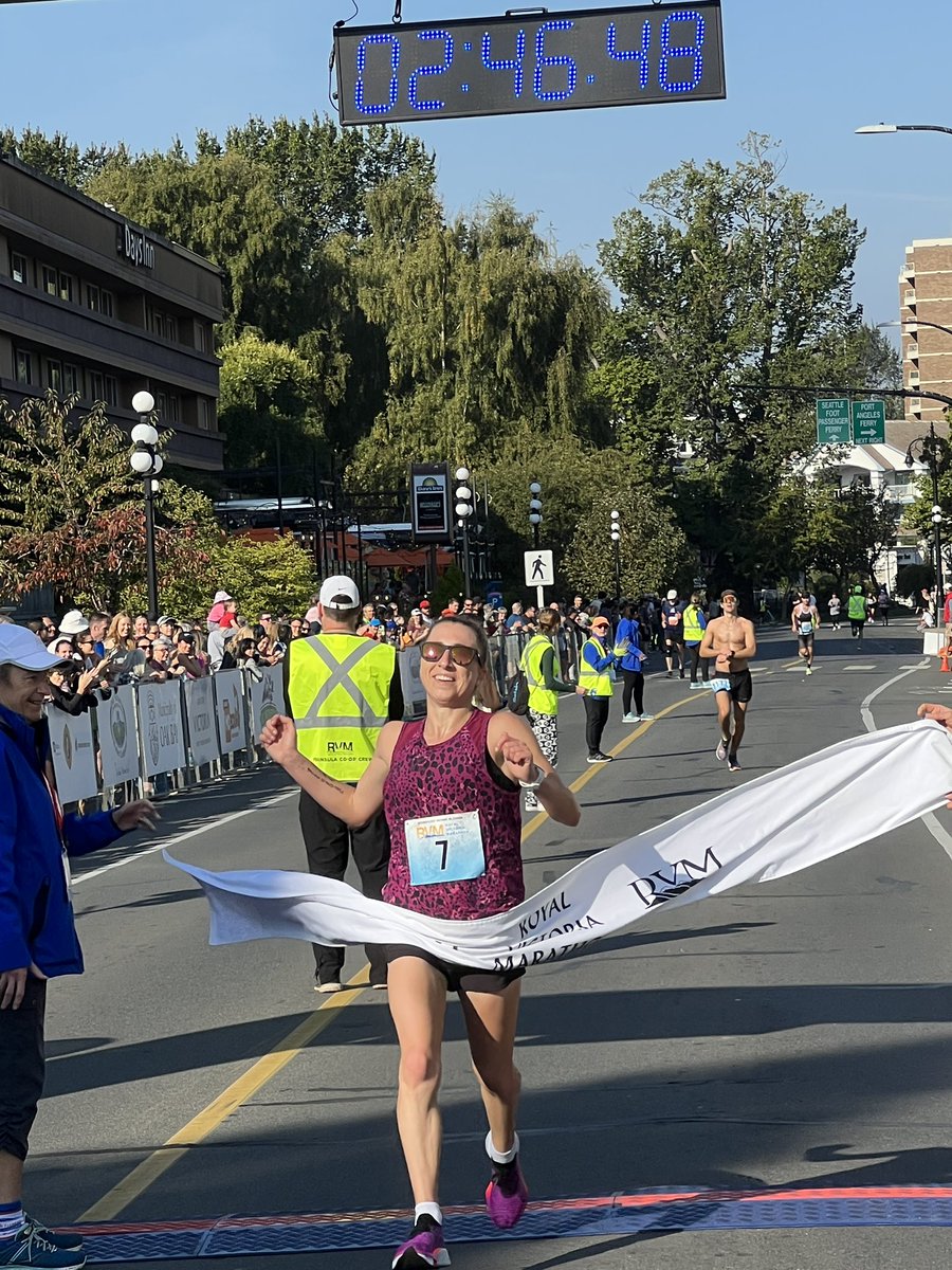 VictoriaMarathn's tweet photo. Congratulations to our first women’s finisher in the 2022 Royal Victoria Marathon, in a time of 2:46:49, Rozlyn Boutin (Vancouver, BC). #rvm2022 #runvictoria https://t.co/qTKz6Xy2tg