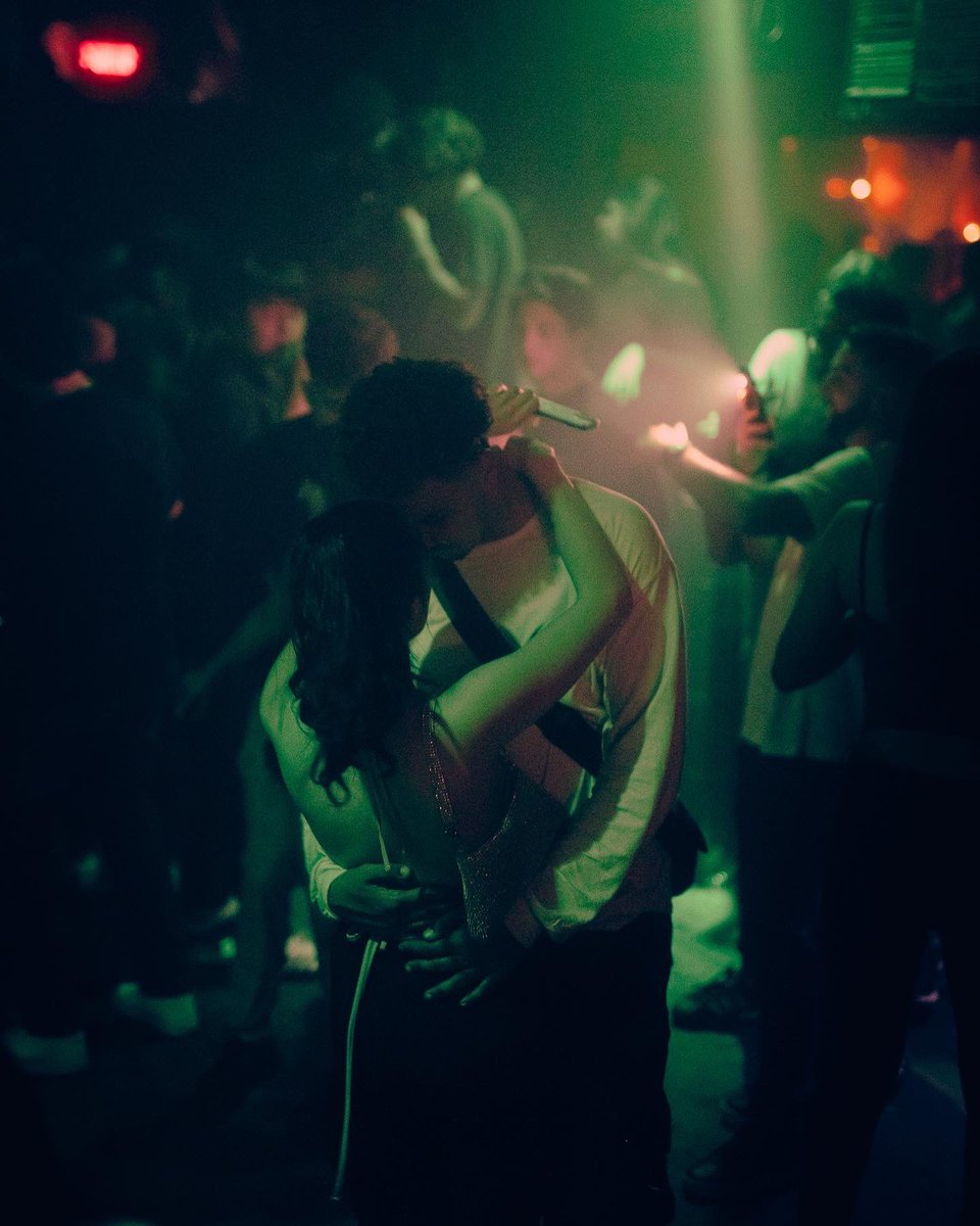 karelchladek's tweet photo. Candid photographs captured in nightclubs. https://t.co/9HEpND0tcT