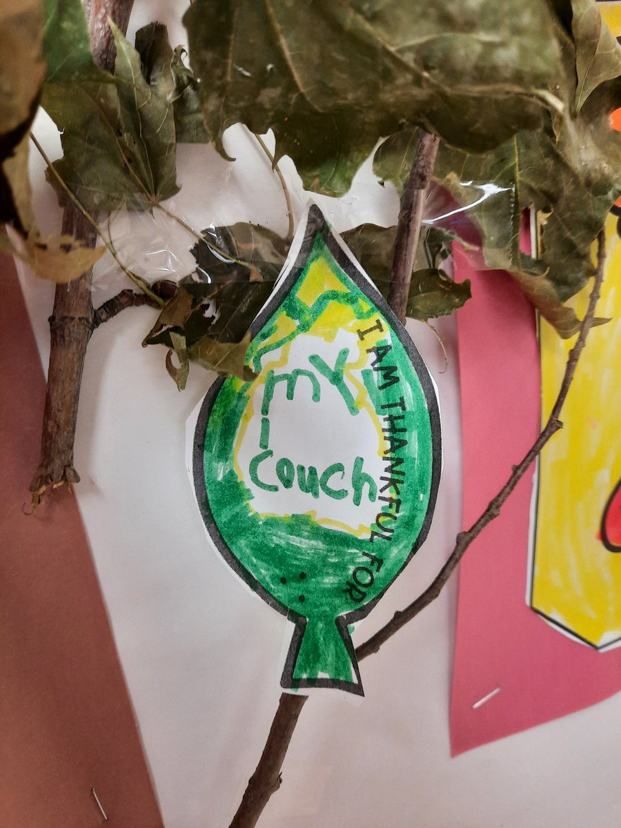 Our  collaborative Thankful Tree helps remind us about all the amazing things we have and can be thankful for. <a href="/DixiePSchool/">Dixie Public School</a> #my family#mysister#mybrother#mydog#mylegs#mycouch#grade1ssaycutethings