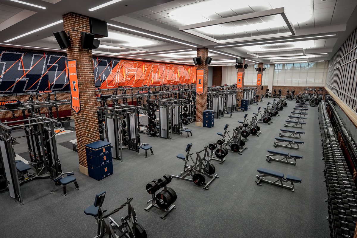 Blair_Prince's tweet photo. Investment ⁦@IlliniFootball⁩ #PlantTrees. ⁦@SPECAthletic⁩ ⁦@Spec_Cassidy⁩ ⁦@RFS_Sports⁩ ⁦@HammerStrength⁩ ⁦@AdvExercise⁩   5-1 #StackSuccess https://t.co/JoUCVCbTJX