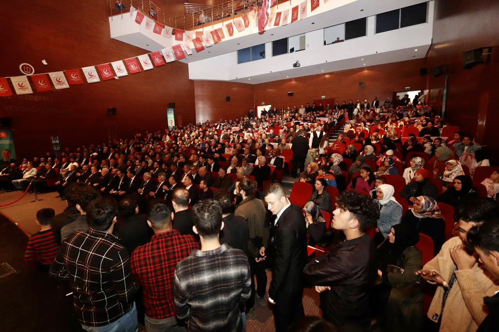 rprefahpartisi's tweet photo. 📍Bilecik

Genel Başkanımız Dr. Fatih Erbakan’ın katılımlarıyla Bilecik 2. Olağan İl Kongresi büyük bir coşkuyla gerçekleştirildi. https://t.co/ZhCdBIcNXH