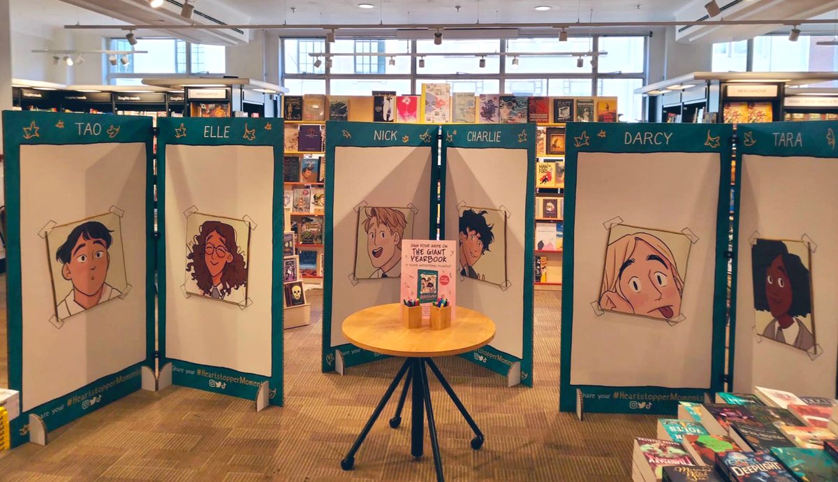 Visit #TheHeartstopperYearbook wall on the 2nd floor <a href="/WaterstonesPicc/">Waterstones Piccadilly, London</a> to sign your name! 🖊

#HeartstopperMoments🍂