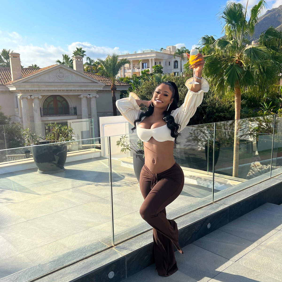 Lira_Galore_'s tweet photo. 📍 https://t.co/tsKW5N4byc