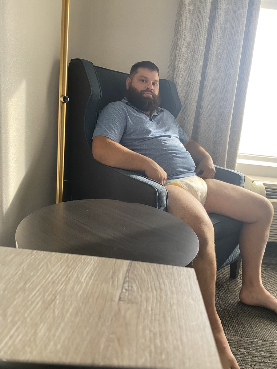 Diaperboi007 tweet media