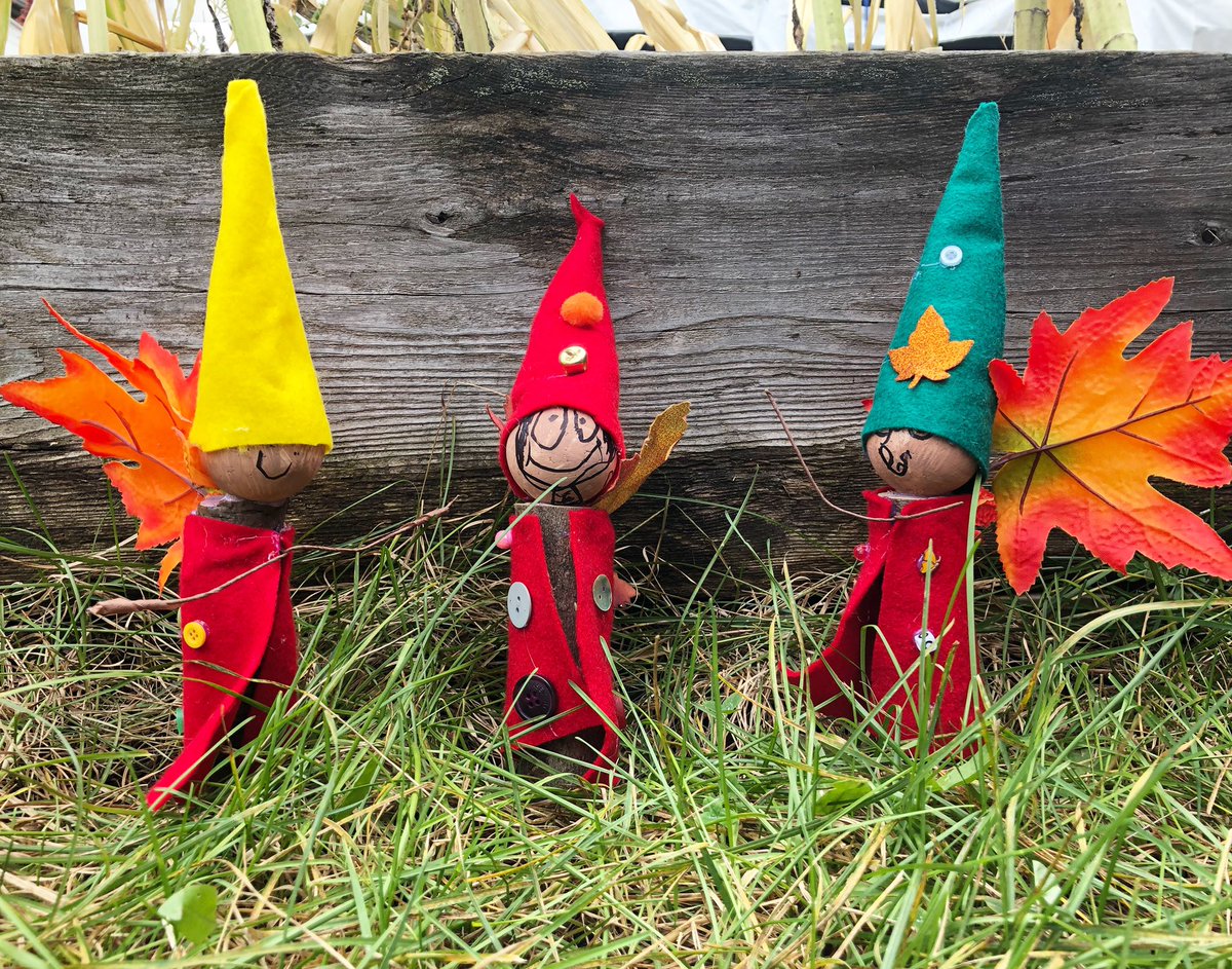 Fall Fairies 🧚🍂

The littles made these nature-based fall fairies as a Thanksgiving keepsakes for their families. 

Happy Thanksgiving! 🍁

#kindergarten #fdk