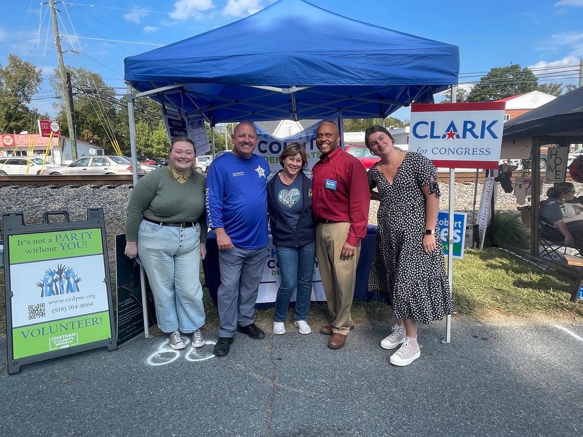 electreives's tweet photo. Weekend recap! Huge thank you to @NeighborsOnCall and #CountyToCounty for getting out the vote this weekend! @ChathamDems https://t.co/UGZsV0lTi6