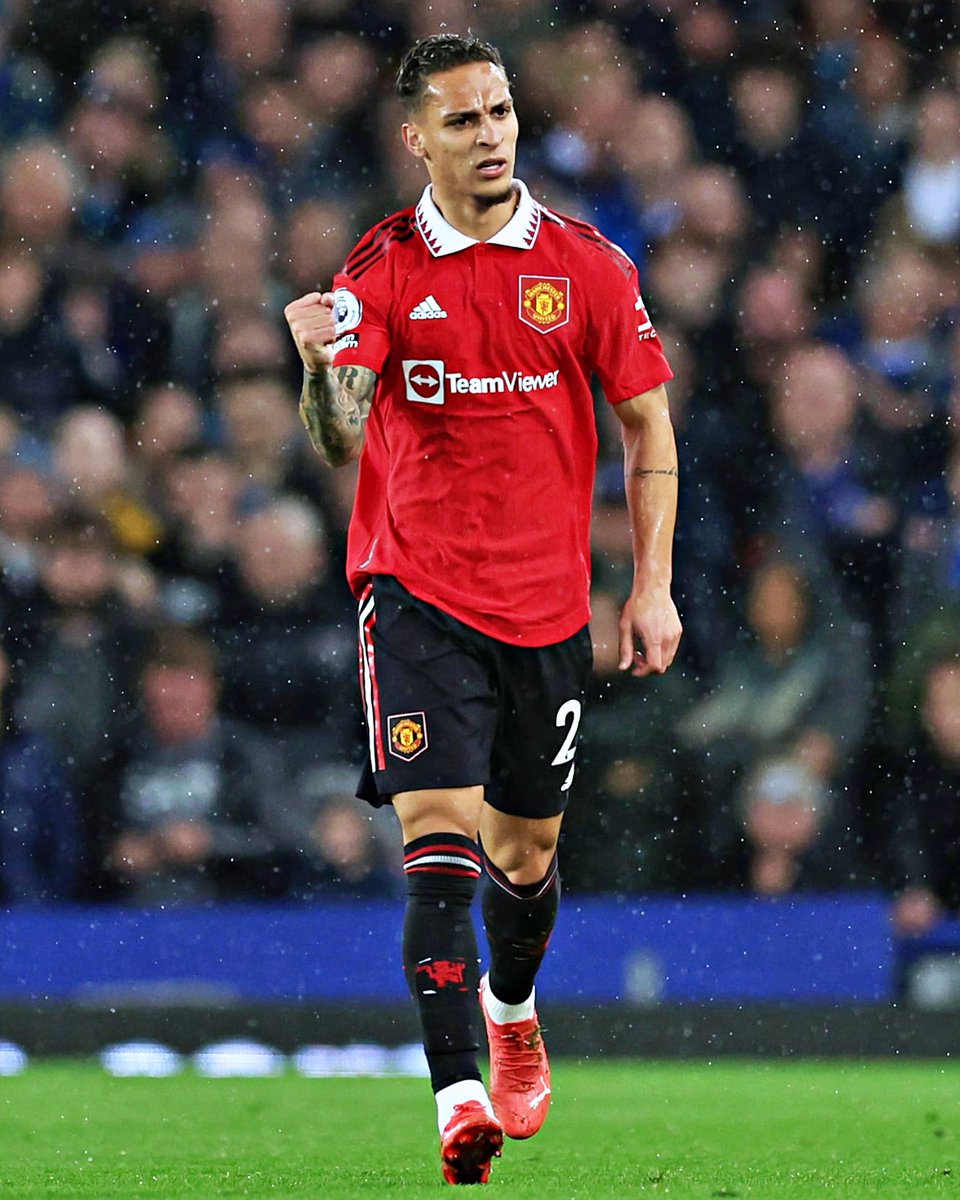 B24PT's tweet photo. Antony é o primeiro jogador da história do Man United a marcar nos três primeiros jogos na Premier League 🔥 https://t.co/oYlyxIbhXL
