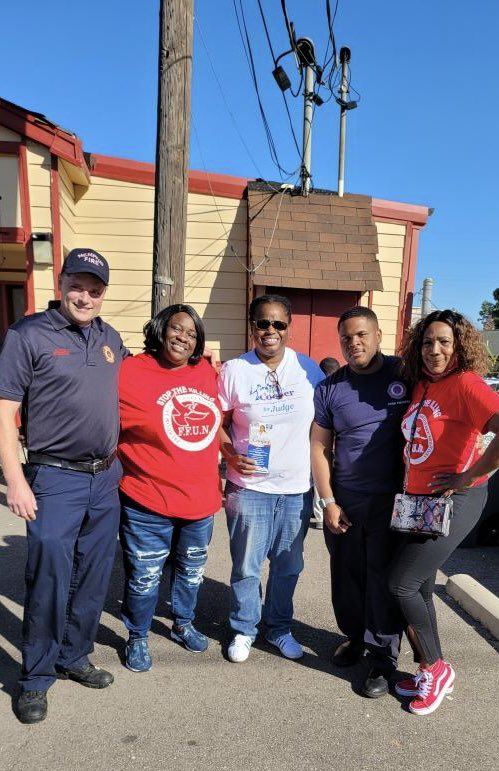 VoteCooper22's tweet photo. Stopped by to visit with Stevie Moore and Freedom From Unnecessary Negatives/FFUN.  Met some firefighters and had some Ffun.  Wonderful organization. 
#901memphis #vote #electionday #govote #registertovote #voteearly 
#Memphis 
https://t.co/dvaEsAC0At
https://t.co/BQSeDAj2r3 https://t.co/4Ro1AFb81V