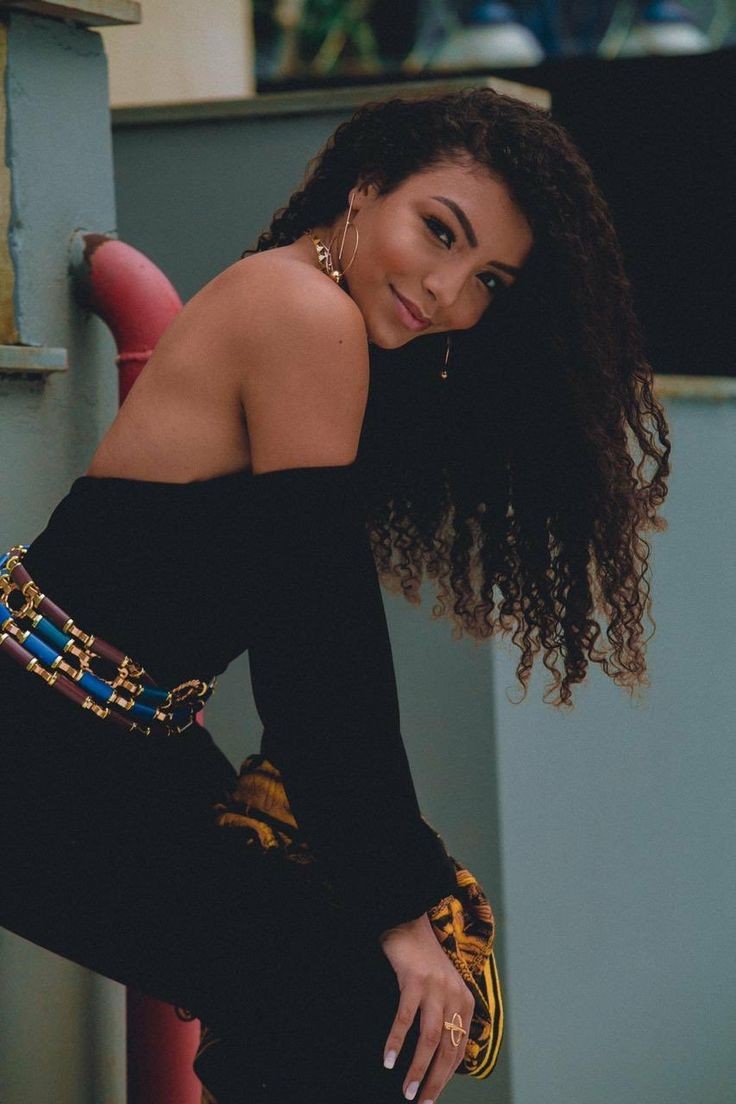 NewsL_POP's tweet photo. HAPPY BIRTHDAY 👑⭐

Nossa linda e talentosa Any Gabriele, mundialmente conhecida pelo grupo Now United e dublagem de Moana - Um Mar de Aventuras!

PARABÉNS PARA A LENDA!
 
#20Any #Any20 #anygabrielly https://t.co/dEMKJeXNJA