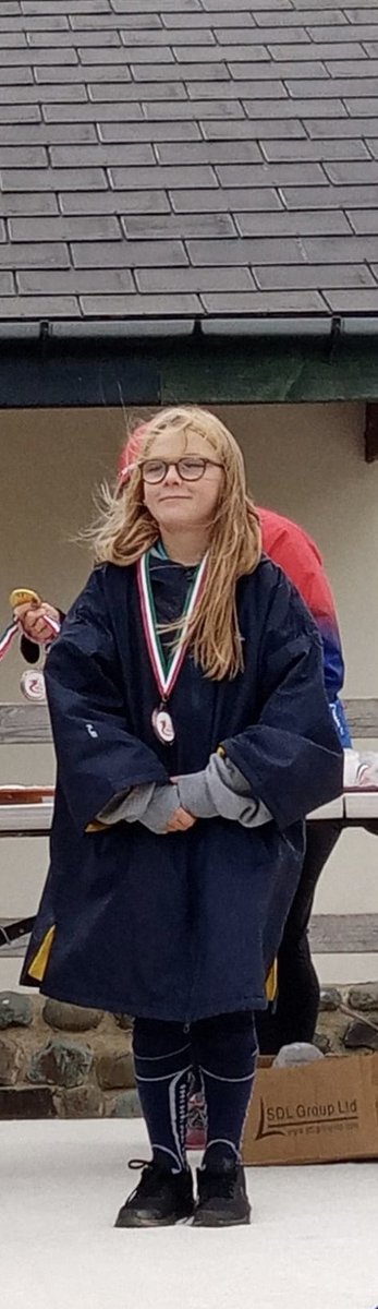 borley_katie's tweet photo. First competition on poles for this one &amp;+ first one competing for yggllangynwyd!! 3rd for her! @AddGorffLlan https://t.co/0DGWK1F11i